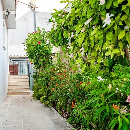 Apartament Sisiotisa